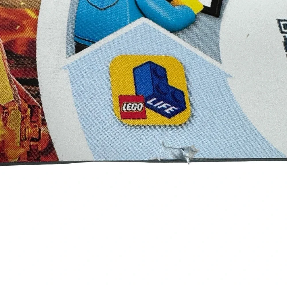 LEGO Marvel Spider-Man Far From Home Molten Man Battle 76128 Instruction Manual